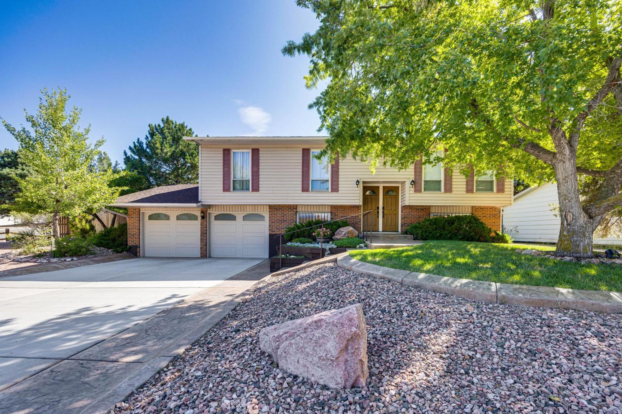 Hillside Place With Mountain Views About 8 Mi To Dtwn! Apartment Colorado Springs Exterior photo